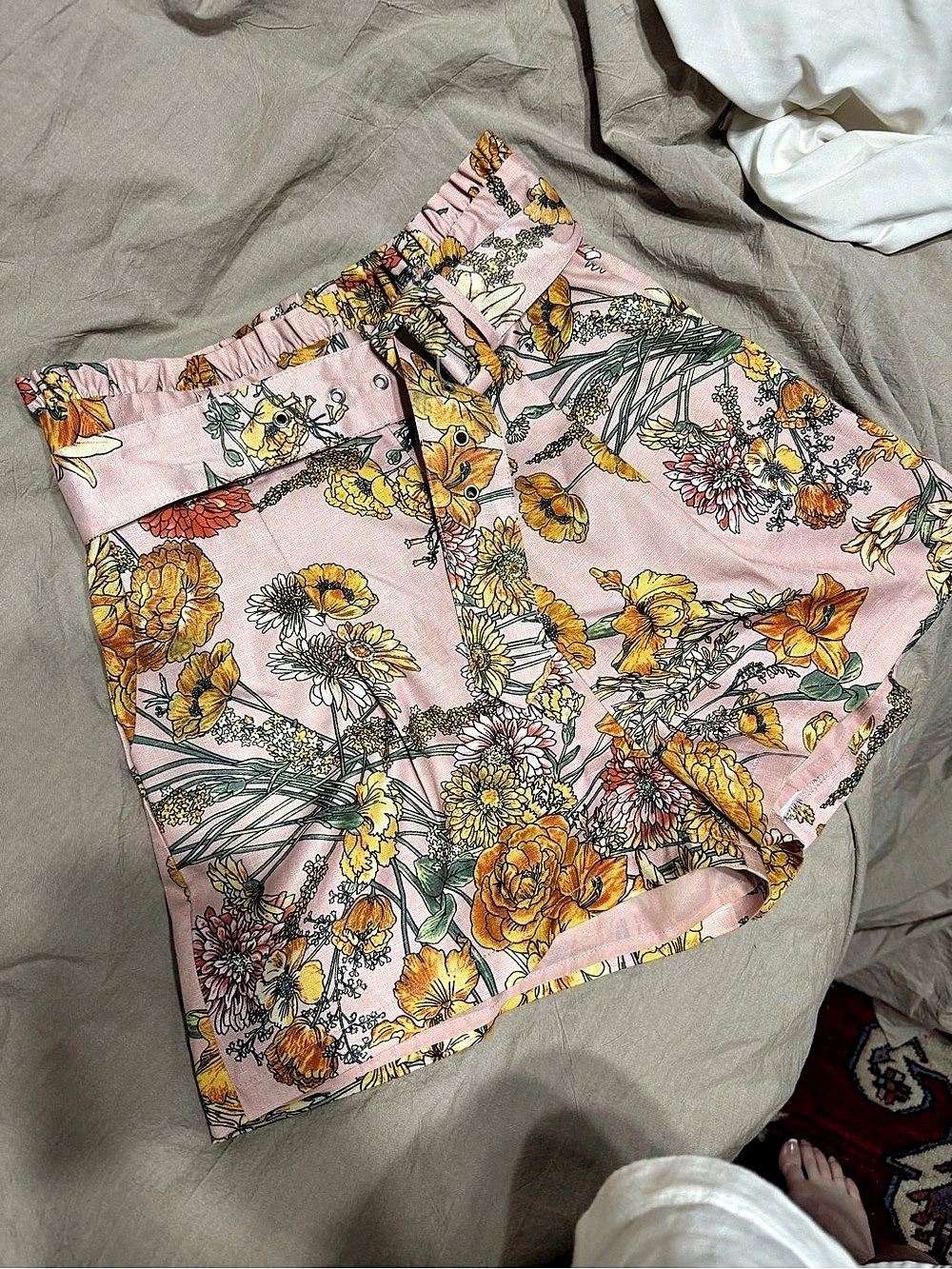 L’atiste Floral High Waist Shorts in Pink